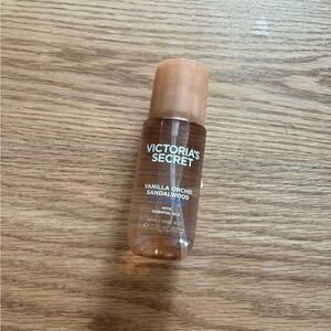 Victoria’s Secret vanilla sandalwood body mist